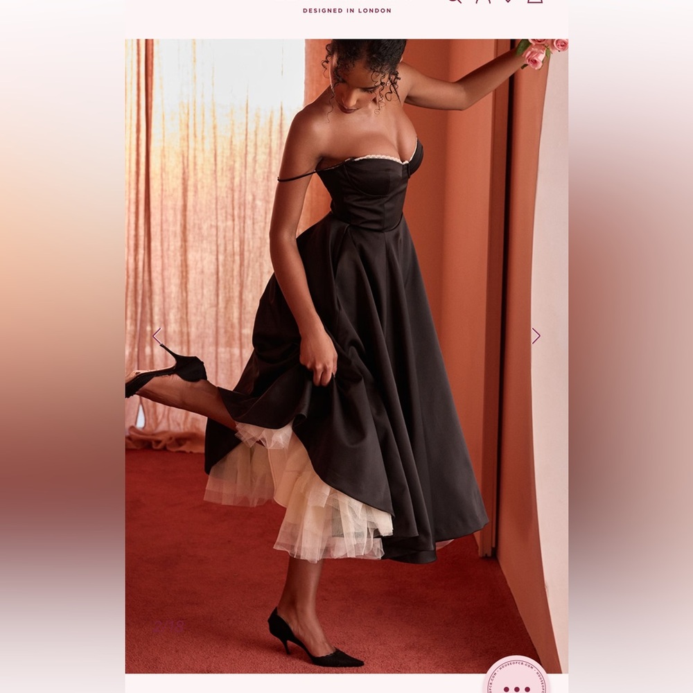 House of CB MADEMOISELLE
Black Tulle Midi Dress